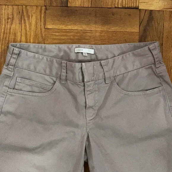 Vince khaki shorts size: 2